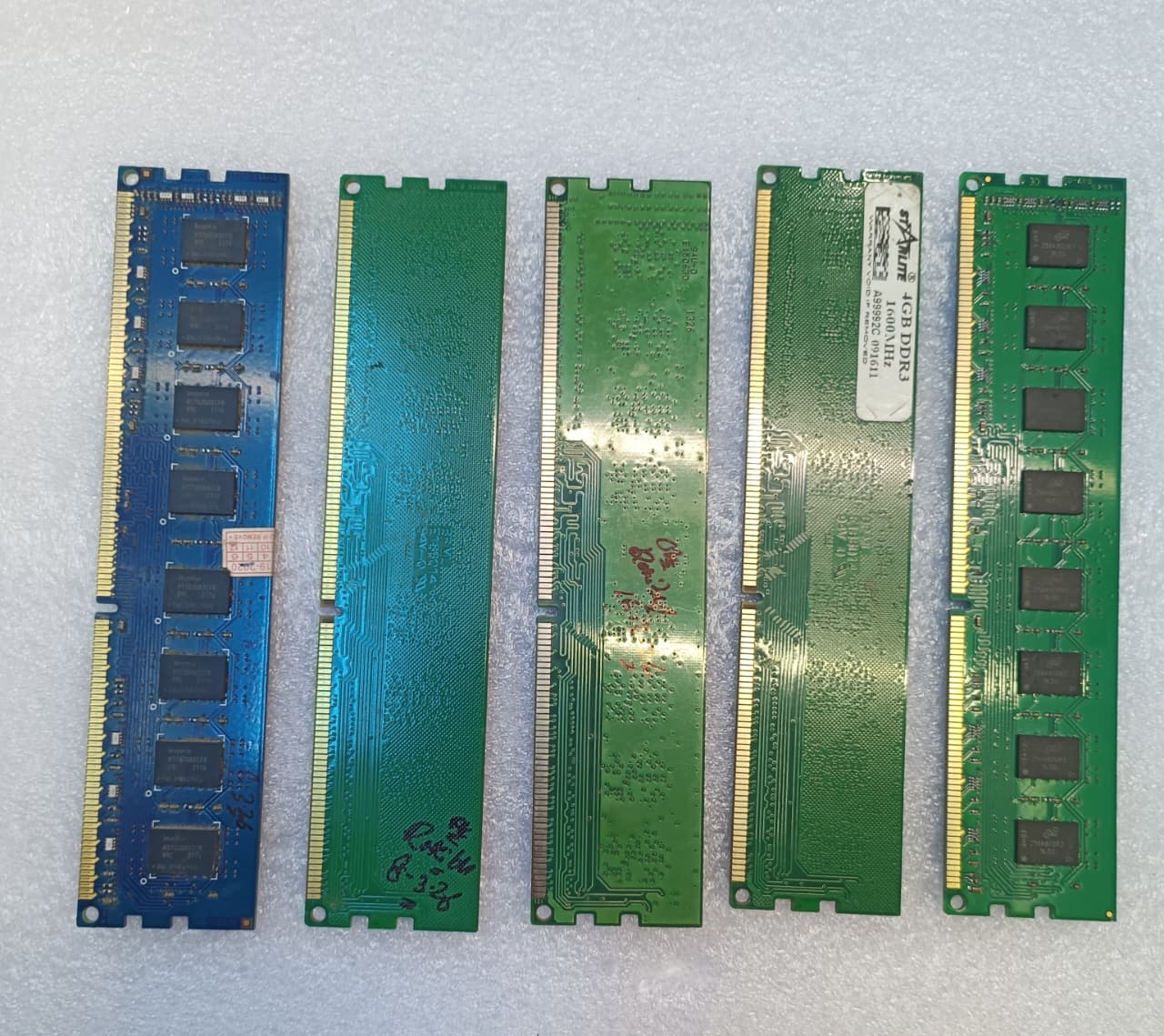 Olds Laptop Ddr 3 Ram 4 Gb