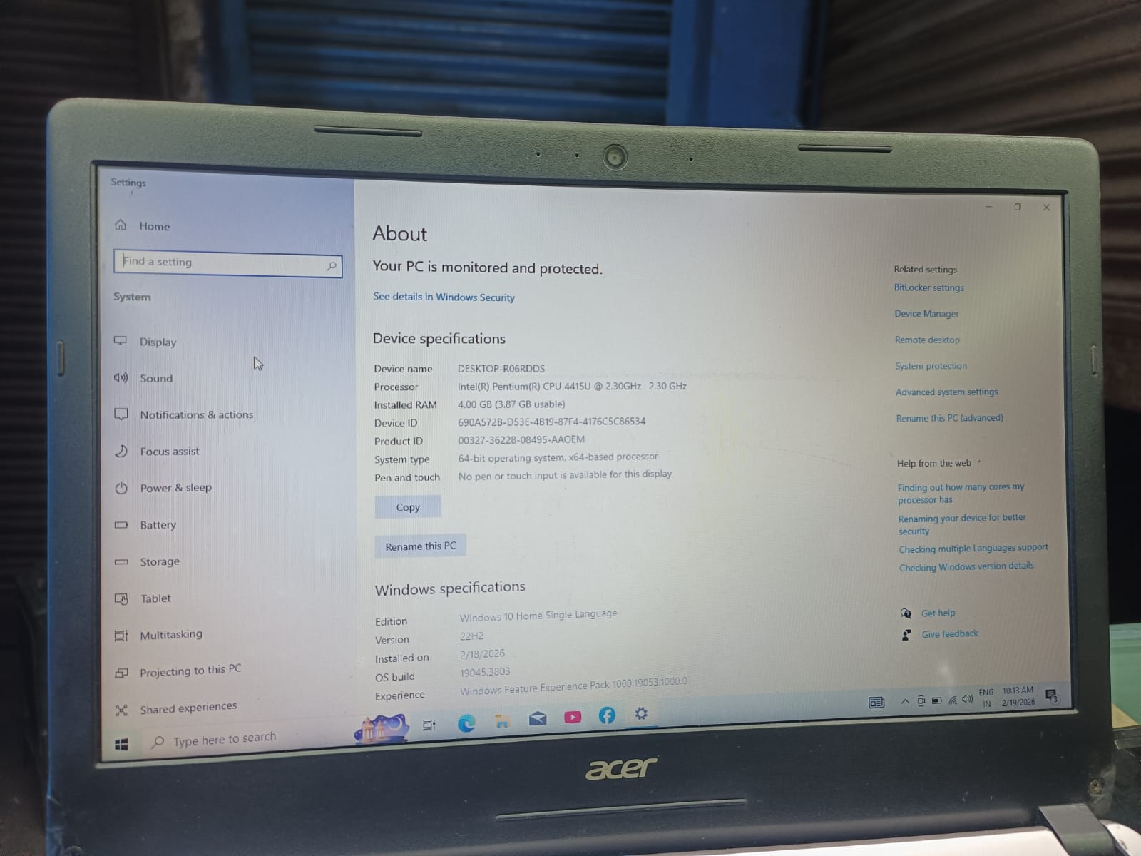 Olds Acer Laptop Pentium Gold/7th generation/4g.b/500 g.b