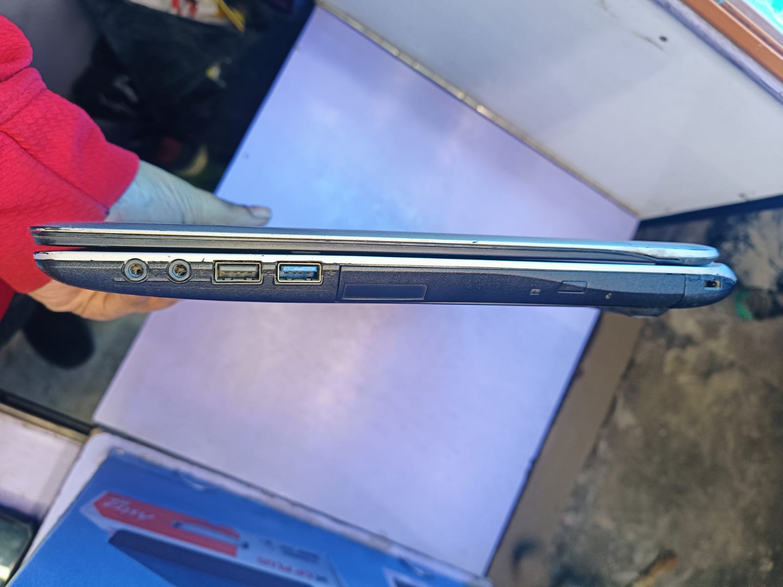 Olds Acer Laptop Pentium Gold/7th generation/4g.b/500 g.b